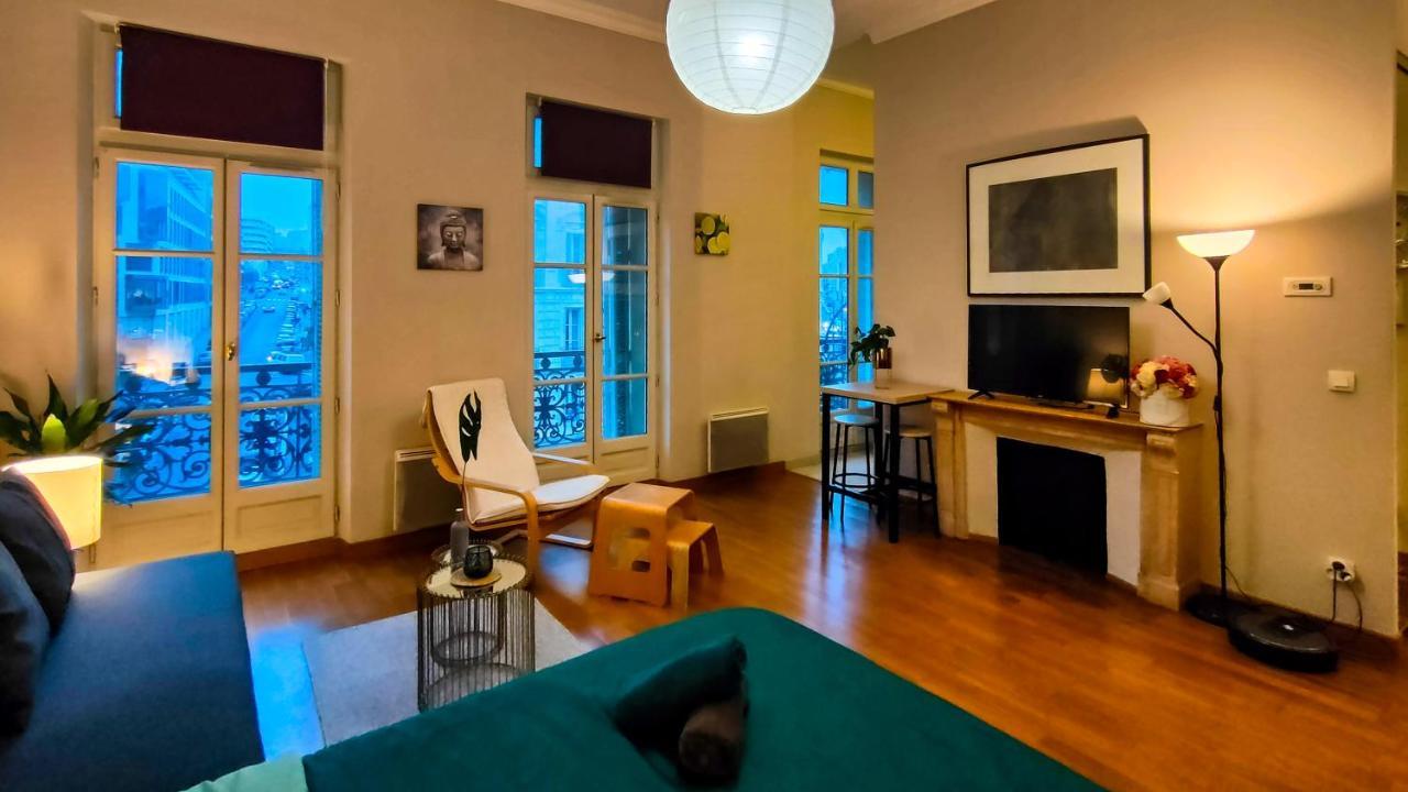 Appartemment Rue De La Republique, Joli Et Moderne Au Coeur Du Centre Apartment